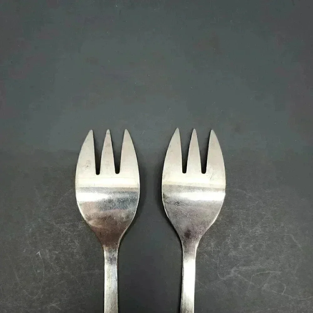Silver Plated Italy Horsd'oeuvre 2 Forks